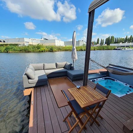 Villa Wikkelboats @ Tramkade Den Bosch à Orthen Extérieur photo
