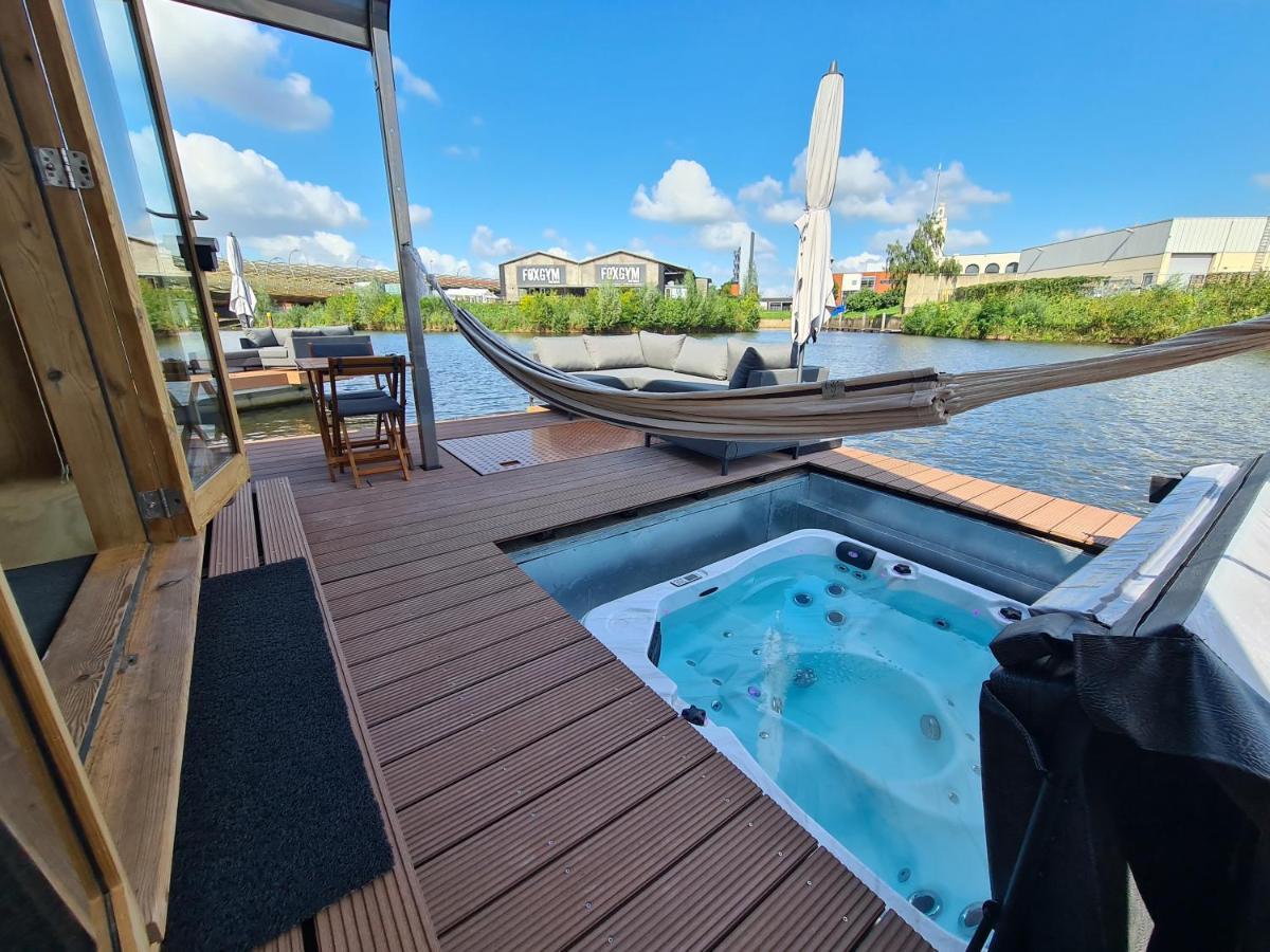 Villa Wikkelboats @ Tramkade Den Bosch à Orthen Extérieur photo